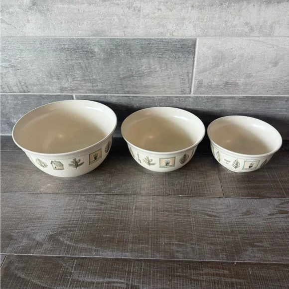 Vintage Pfaltzgraff Naturewood nesting bowl 9.5X5” / 8X4” / 6.75X3.5” set of 3
